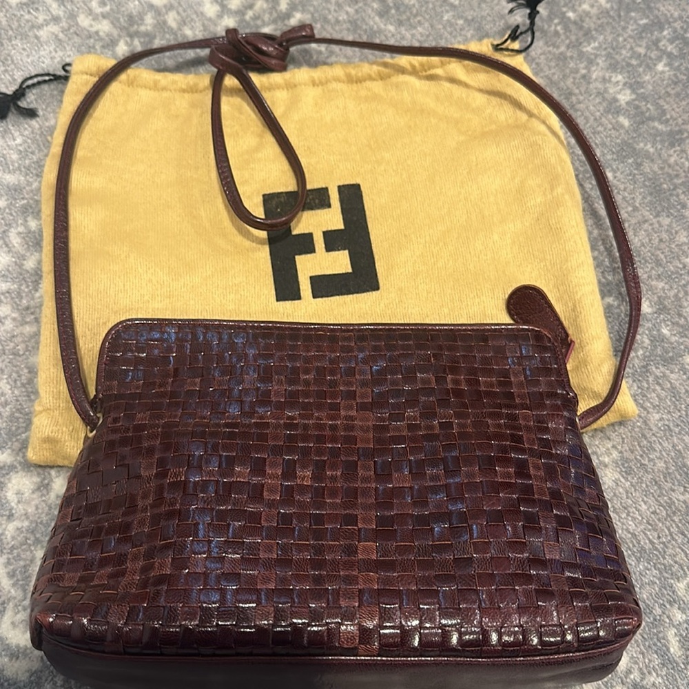 FENDI VINTAGE ROSEMOND WINE WOVEN BAG 6 1/2 x 9 x 3. - Picture 10 of 12